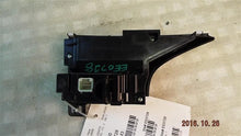 Load image into Gallery viewer, REAR TEMPERATURE CONTROLS Toyota Venza 09 10 11 12 - MM1023322
