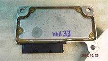 Load image into Gallery viewer, AIR BAG CONTROL MODULE COMPUTER DTS 06 07 08 09 10 11 - MM1023692
