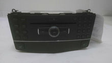 Load image into Gallery viewer, RADIO Mercedes-Benz C230 C300 C350 2008 08 - MM1024793
