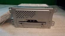 Load image into Gallery viewer, Radio Chevrolet Volt 2011 - MM1032362
