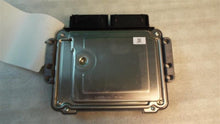 Load image into Gallery viewer, ECU ECM Computer Ford Fiesta 2015 - MM1039644
