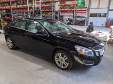 Load image into Gallery viewer, AIR CLEANER BOX S60 XC60 2012 12 2013 13 2014 14 2015 15 - NW283764

