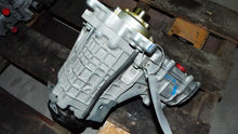 Load image into Gallery viewer, Transfer Case  INFINITI Q60 2015 - MM1054109
