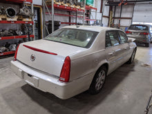 Load image into Gallery viewer, Front Interior Door Trim Panel Cadillac DTS 2007 - NW284330
