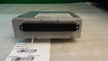 Load image into Gallery viewer, Radio Volvo C30 V40 S40 04 05 06 07 - MM1057863
