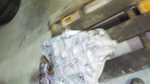 Load image into Gallery viewer, Transmission Kia Forte 2015 - MM1073941
