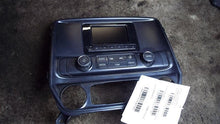 Load image into Gallery viewer, Radio  SIERRA 1500 PICKUP 2015 - MM1076656
