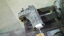 Load image into Gallery viewer, TRANSFER CASE Porsche Cayenne 2008 08 2009 09 - MM1078590

