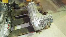 Load image into Gallery viewer, TRANSFER CASE Porsche Cayenne 2008 08 2009 09 - MM1078590
