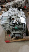 Load image into Gallery viewer, Transmission Hyundai Santa Fe 2013 - MM1147036
