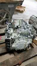 Load image into Gallery viewer, Transmission Kia Sedona 2015 - MM1168678
