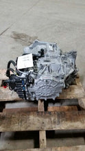 Load image into Gallery viewer, Transmission Hyundai Elantra 2017 - MM1201577
