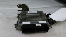 Load image into Gallery viewer, ECU ECM COMPUTER Kia Sorento 2012 12 2013 13 - MM1223946
