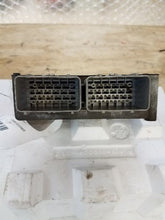 Load image into Gallery viewer, ECU ECM Computer  TOWN &amp; COUNTRY 2000 - MM1228550
