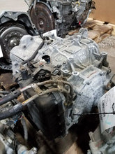 Load image into Gallery viewer, TRANSMISSION Kia Sorento 2012 12 2013 13 FWD VIN 1 - MM1240013
