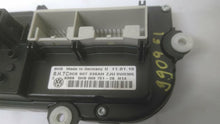 Load image into Gallery viewer, Temperature Controls Volkswagen Golf 2010 - MM1255212
