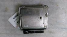 Load image into Gallery viewer, ECU ECM COMPUTER Volkswagen CC Passat 2010 10 - MM1261641
