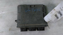 Load image into Gallery viewer, ECU ECM COMPUTER Lincoln Town Car 2005 05 - MM1275115
