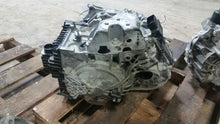 Load image into Gallery viewer, Transmission Mercedes-Benz 200 2015 - MM1283038
