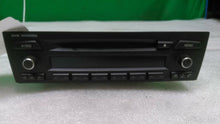 Load image into Gallery viewer, Radio BMW 323i 328i 335i 2007 07 AM FM CD - MM1291409
