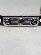 Load image into Gallery viewer, RADIO CONTROLS Land Rover LR4 Range Rover Sport 10 11 12 13 14 15 16 - MM1298030
