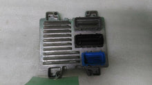 Load image into Gallery viewer, ECU ECM COMPUTER ELR Cruze Silverado 2500 Pickup Silverado 3500 11-16 - MM1303794
