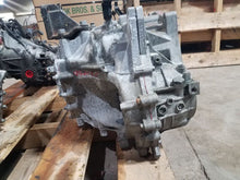 Load image into Gallery viewer, TRANSMISSION Hyundai Accent 2015 15 2016 16 2017 17 - MM1321040
