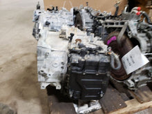 Load image into Gallery viewer, TRANSMISSION Hyundai Santa Fe 2015 15 2016 16 AWD - MM1329745

