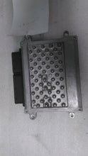 Load image into Gallery viewer, ECU ECM COMPUTER Land Rover LR2 2008 08 - MM1358159
