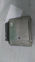 Load image into Gallery viewer, ECU ECM COMPUTER Volkswagen CC Passat 2008 08 2009 09 Auto - MM1365381

