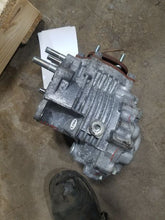 Load image into Gallery viewer, Transfer Case  RAV4 2015 - MM1397138
