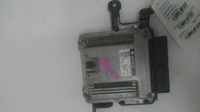 Load image into Gallery viewer, ECU ECM COMPUTER Kia Rio 2014 14 2015 15 - MM1399176
