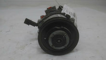 Load image into Gallery viewer, AC Compressor  RIO 5 2016 - MM1410680
