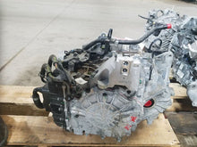 Load image into Gallery viewer, Transmission Kia Forte 2017 - MM1421218
