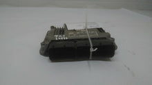 Load image into Gallery viewer, ECU ECM COMPUTER Volkswagen EOS 2009 09 2010 10 - MM1421883
