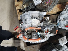 Load image into Gallery viewer, Transmission Toyota Prius 2014 - MM1445589
