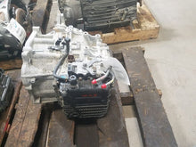 Load image into Gallery viewer, TRANSMISSION Hyundai Accent 2015 15 2016 16 2017 17 - MM1456084
