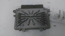 Load image into Gallery viewer, ECU ECM COMPUTER Volvo S60 XC60 2012 12 - MM1467886
