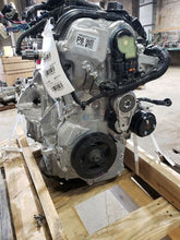 Load image into Gallery viewer, Engine Motor  KICKS 2019 - MM1468453
