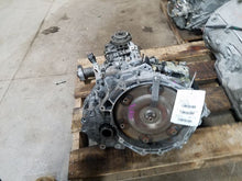Load image into Gallery viewer, Transmission  SAAB 9-5 2010 - MM1468701
