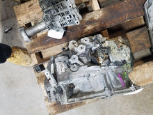 Load image into Gallery viewer, Transmission  SAAB 9-5 2010 - MM1468701
