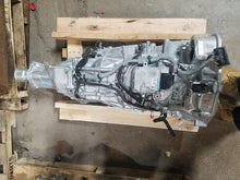Load image into Gallery viewer, Transmission  XV CROSSTREK 2018 - MM1475824
