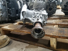 Load image into Gallery viewer, Transfer Case  VOLVO XC90 2018 - MM1475997
