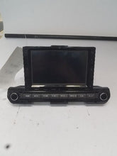 Load image into Gallery viewer, RADIO Hyundai Elantra 2017 17 2018 18 - MM1488861
