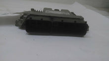Load image into Gallery viewer, ECU ECM Computer Hyundai Veloster 2016 - MM1493570
