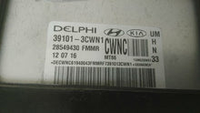Load image into Gallery viewer, ECU ECM COMPUTER Kia Sorento 2016 16 2017 17 - MM1498032
