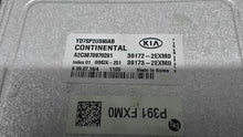 Load image into Gallery viewer, ECU ECM COMPUTER Kia Forte 2017 17 2018 18 - MM1502032
