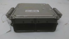 Load image into Gallery viewer, ECU ECM COMPUTER Hyundai Veloster 2014 14 - MM1504969
