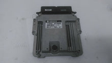 Load image into Gallery viewer, ECU ECM COMPUTER Hyundai Veloster 2014 14 - MM1504969
