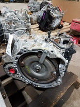 Load image into Gallery viewer, TRANSMISSION Hyundai Veloster 2013 13 2014 14 2015 15 TURBO - MM1504973
